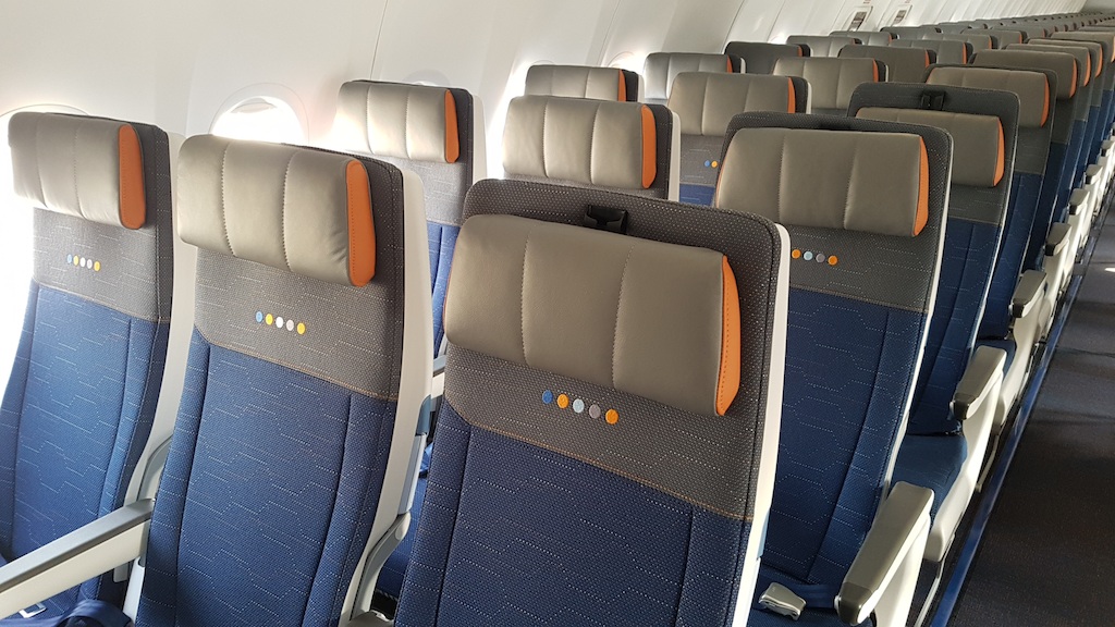 B 737 flydubai схема салона Flydubai is to receive its fir1st Boeing 737 aircraft Decypha